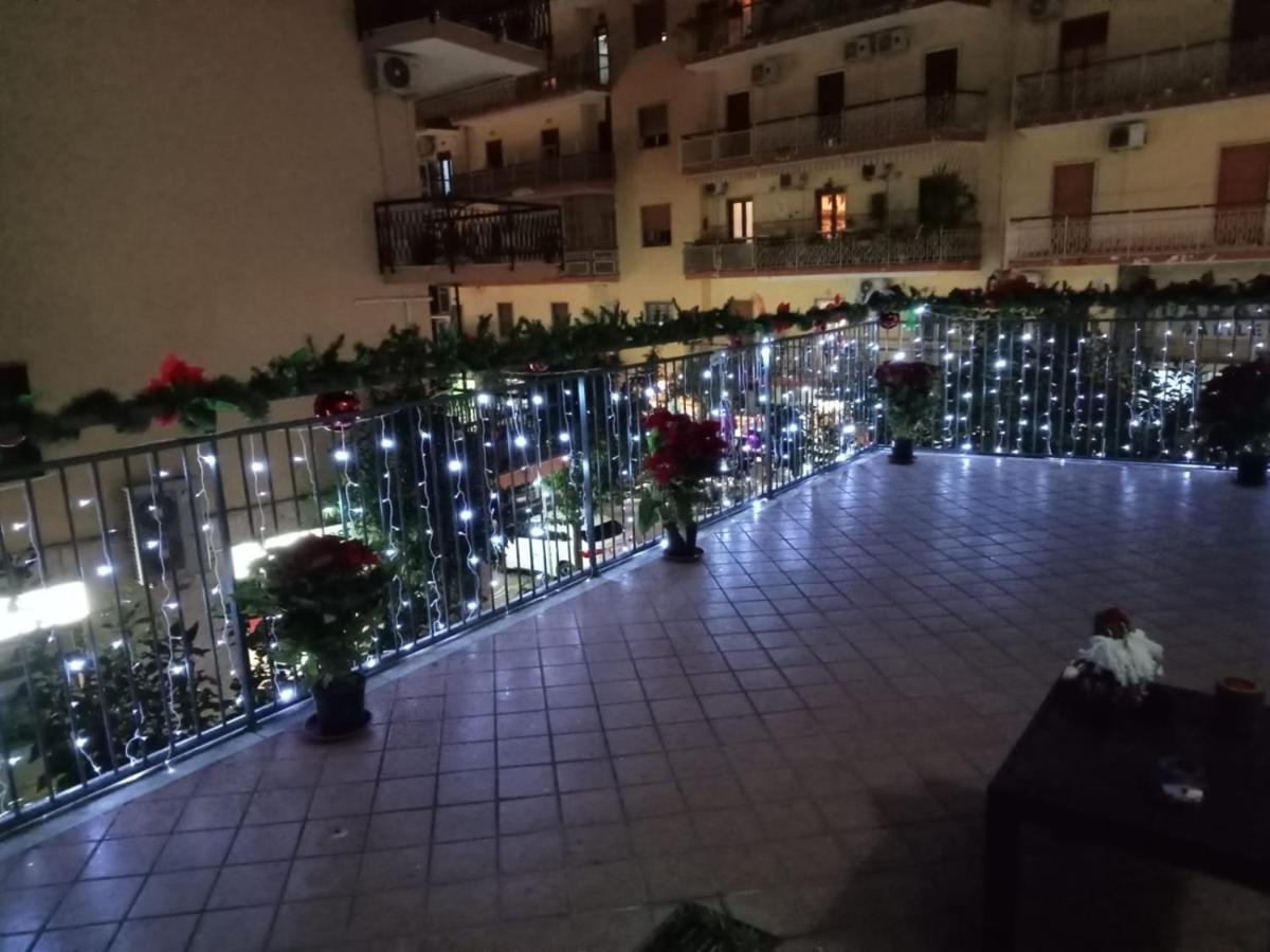 La Terrazza Di Monica & Teresa Bed & Breakfast Portici Exterior photo