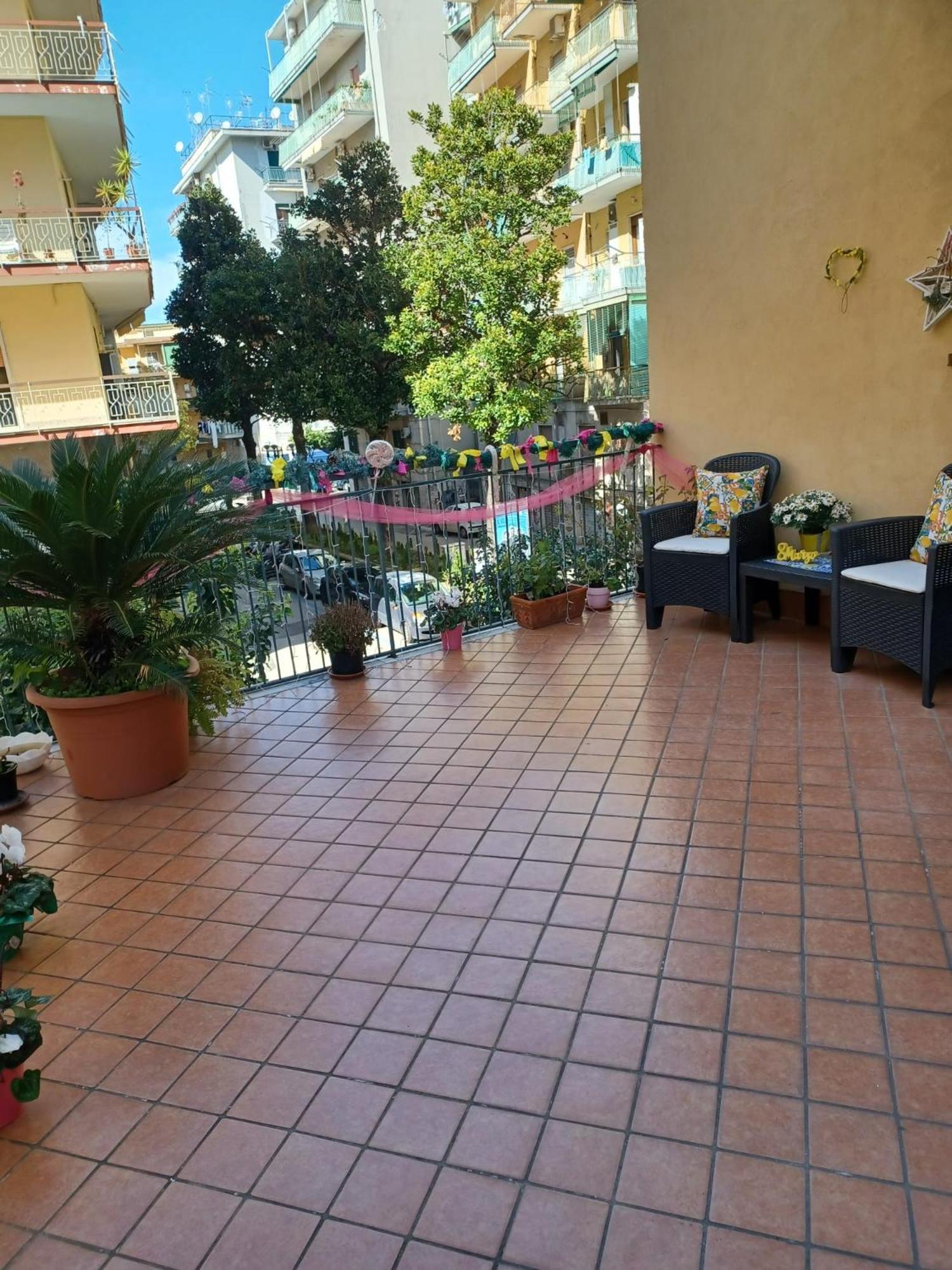 La Terrazza Di Monica & Teresa Bed & Breakfast Portici Exterior photo