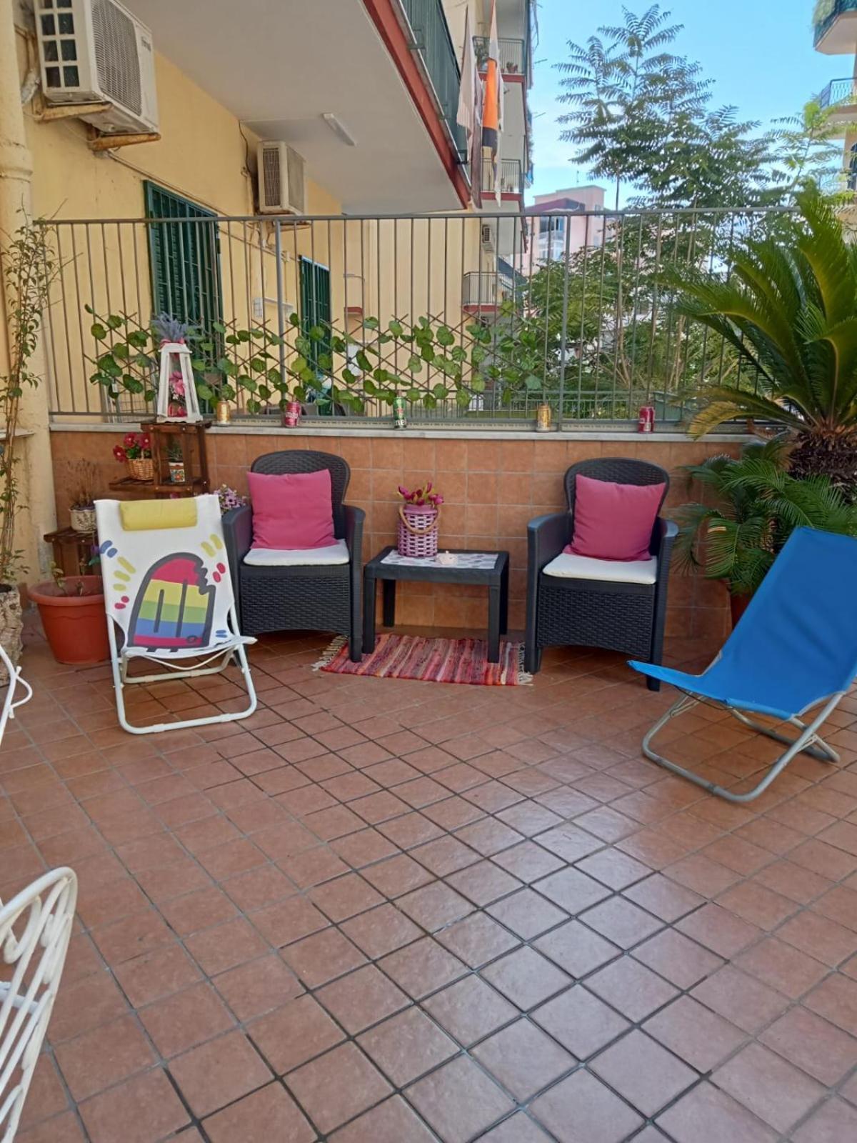 La Terrazza Di Monica & Teresa Bed & Breakfast Portici Exterior photo